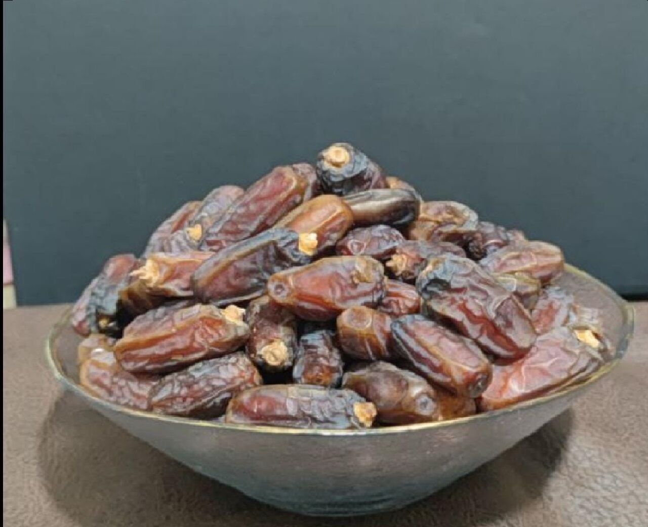 MEBRUM 1 - AZ KABUKLU MEDİNE HURMA (3 KG)