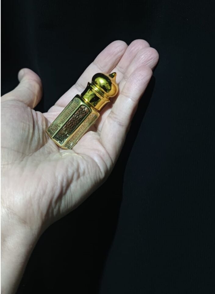 Shu Türbe Kokusu Esans 6 ml (Orijinal, Kalıcı, Alkolsüz)