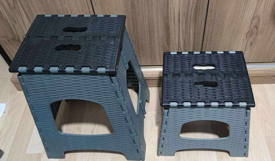 Pratik Küçük Katlanabilir Tabure - Katlanır Kamp Tabure - Piknik Tabure GRİ