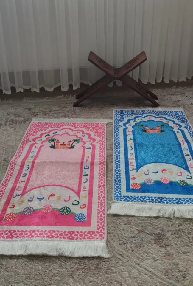 Kaymaz Tabanlı Çocuk Seccadesi - Yumuşak Dokulu Eğitici Namazlığı